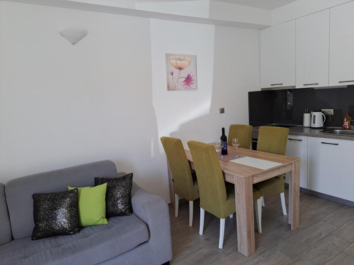 Apartments Sisevic - Comfort Apartments With Balconies And Sea View Slano Exterior photo