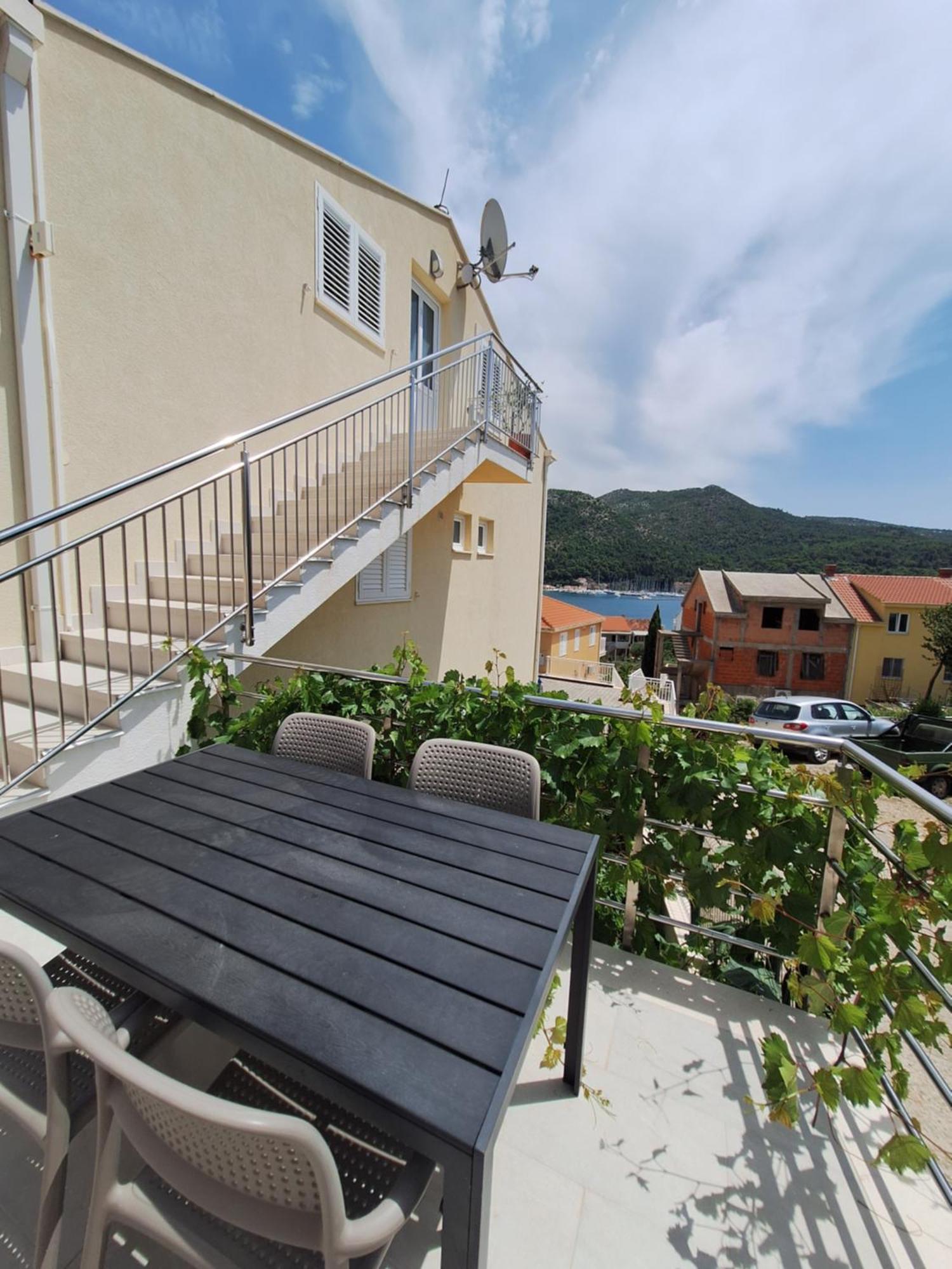 Apartments Sisevic - Comfort Apartments With Balconies And Sea View Slano Exterior photo